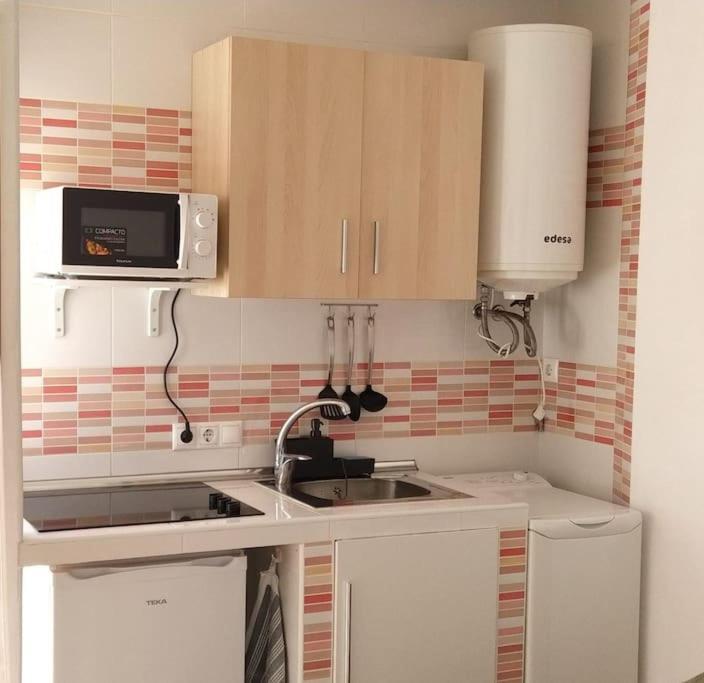 Estudio Con Vista Al Mar A 200 Mts De La Playa 베날마데나코스타 외부 사진