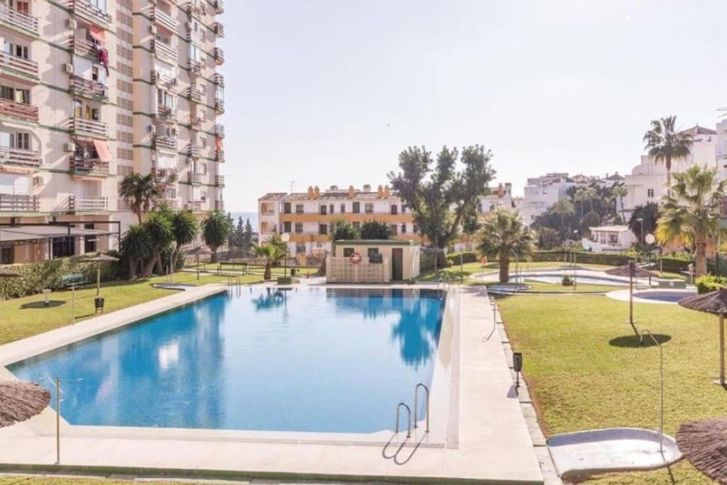 Estudio Con Vista Al Mar A 200 Mts De La Playa 베날마데나코스타 외부 사진