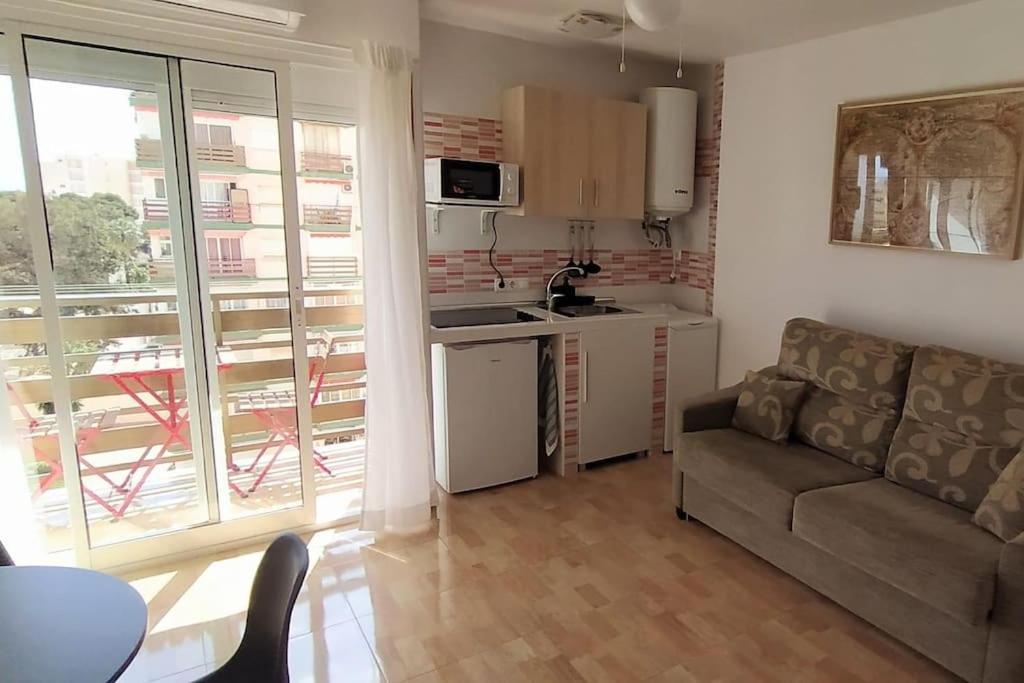 Estudio Con Vista Al Mar A 200 Mts De La Playa 베날마데나코스타 외부 사진