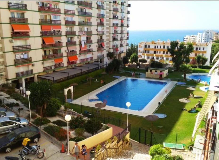 Estudio Con Vista Al Mar A 200 Mts De La Playa 베날마데나코스타 외부 사진